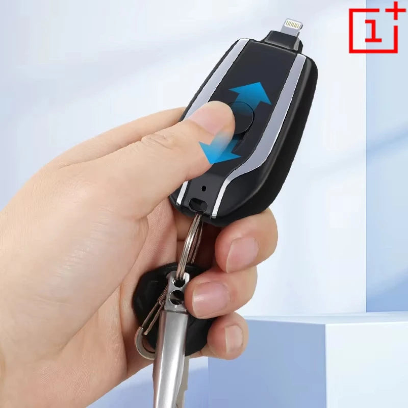 Minibatería externa con llavero ONEPLUS con puertos de carga rápida 3 en 1