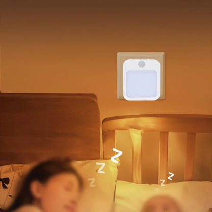 Luz nocturna LED automática con sensor de movimiento 
